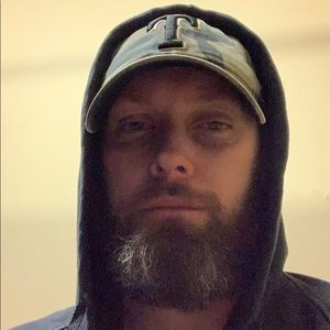 Meet your Posher, Derek